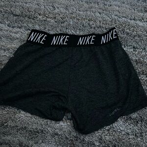 Black Nike Pros